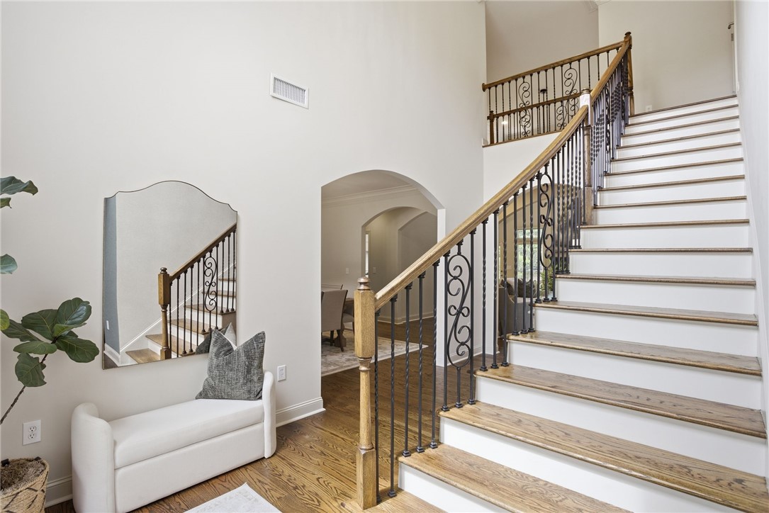 2575 GLENN BROOKE DRIVE
