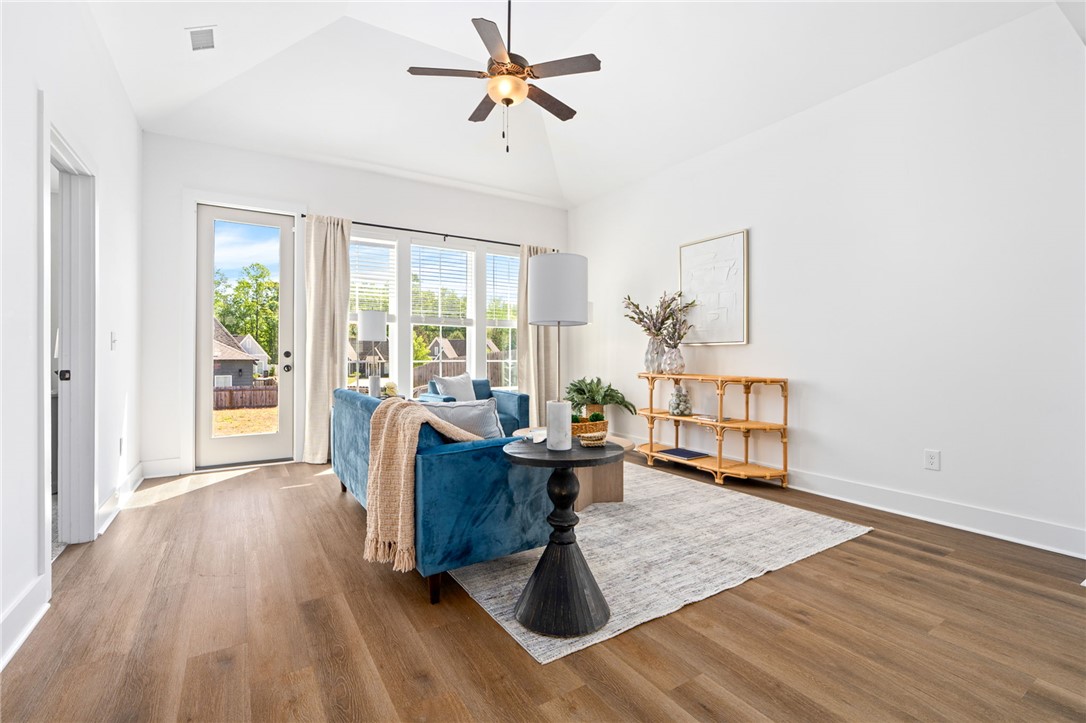 1261 FOX TAIL LANE
