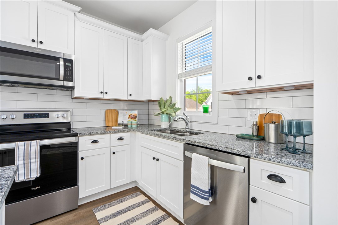 1261 FOX TAIL LANE