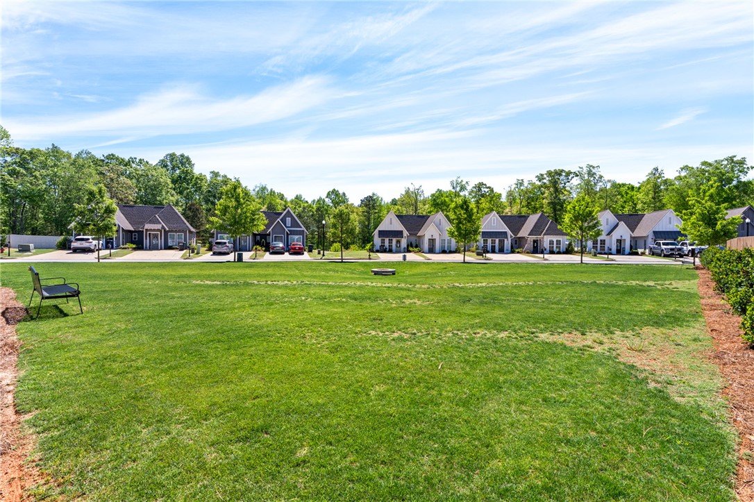 1261 FOX TAIL LANE