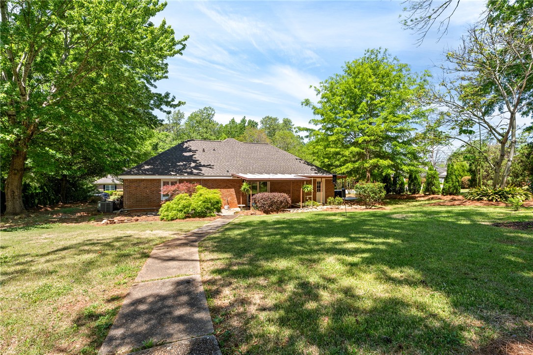 115 N CEDARBROOK DRIVE