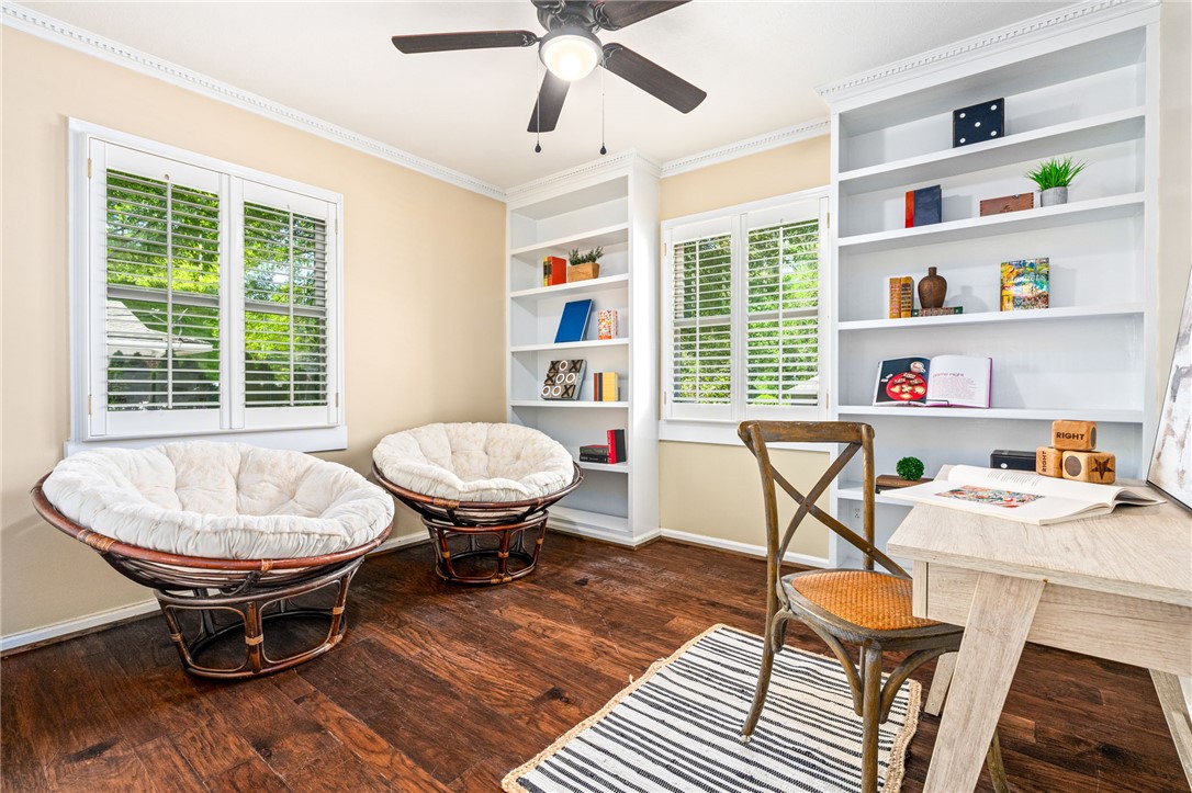 115 N CEDARBROOK DRIVE