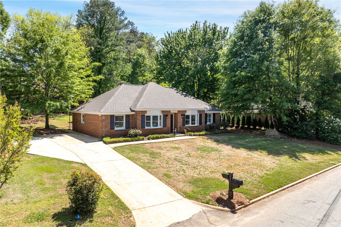 115 N CEDARBROOK DRIVE