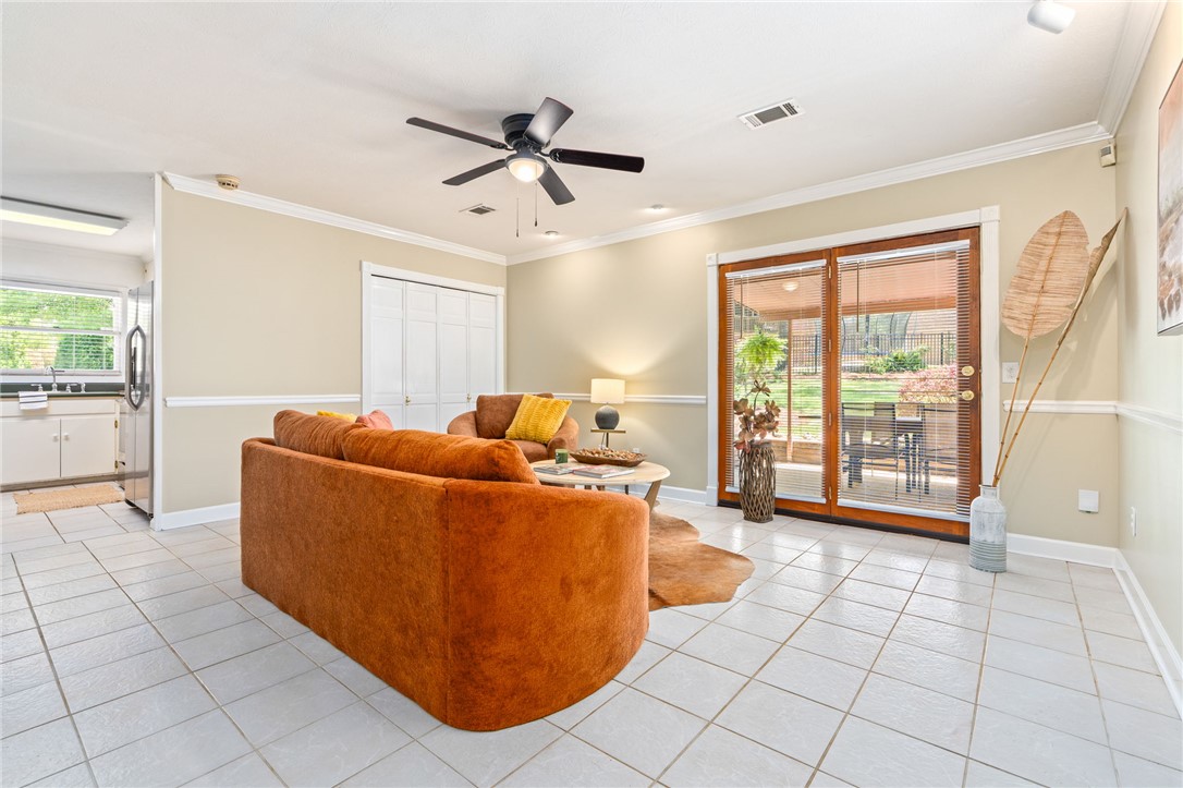 115 N CEDARBROOK DRIVE