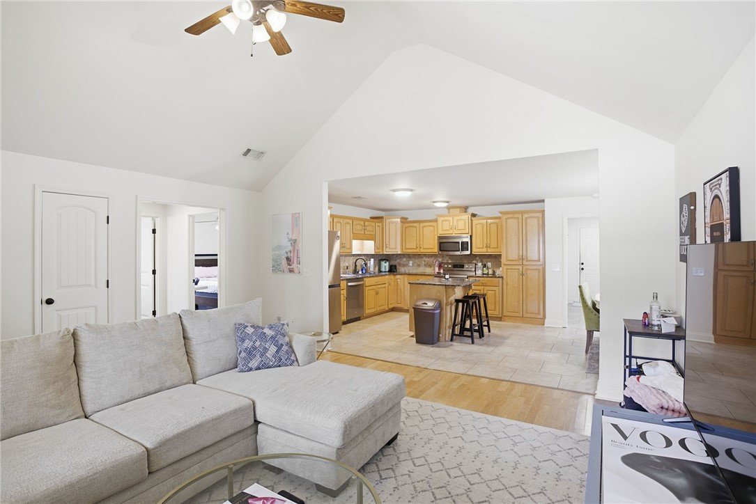 331 FRONTIER CIRCLE