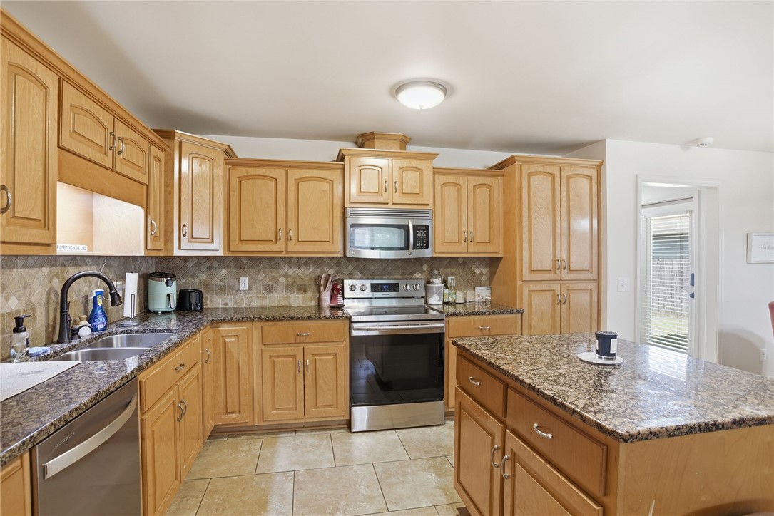 331 FRONTIER CIRCLE