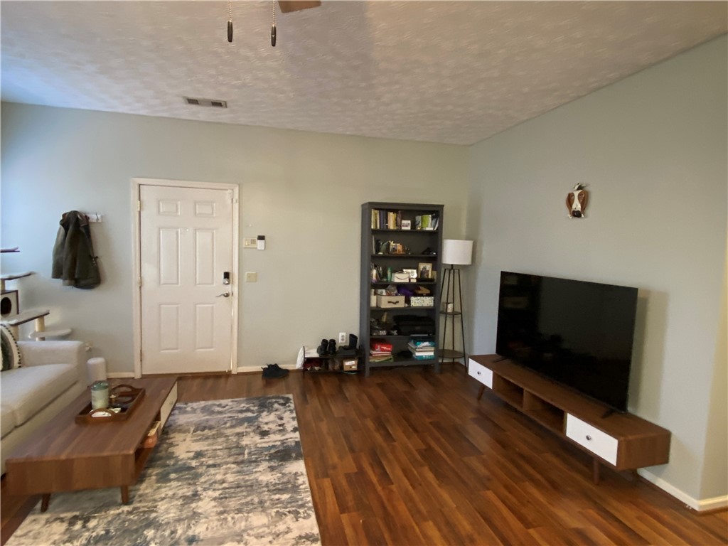 1009 GENTRY DRIVE 1009