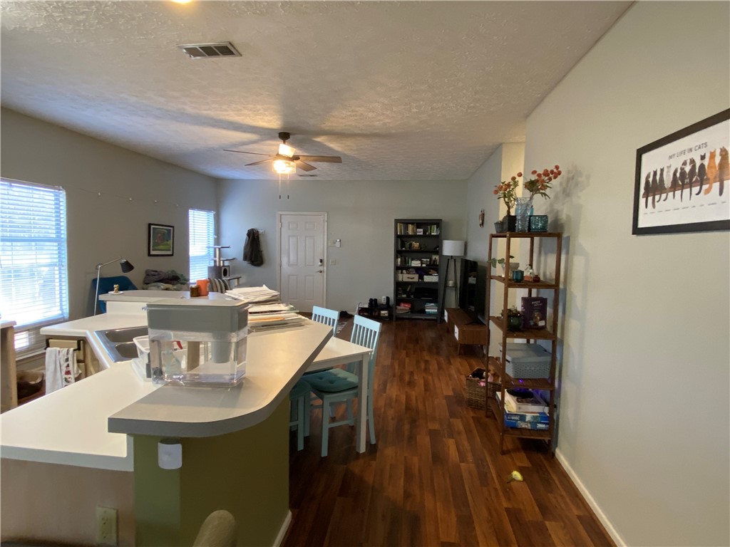1009 GENTRY DRIVE 1009