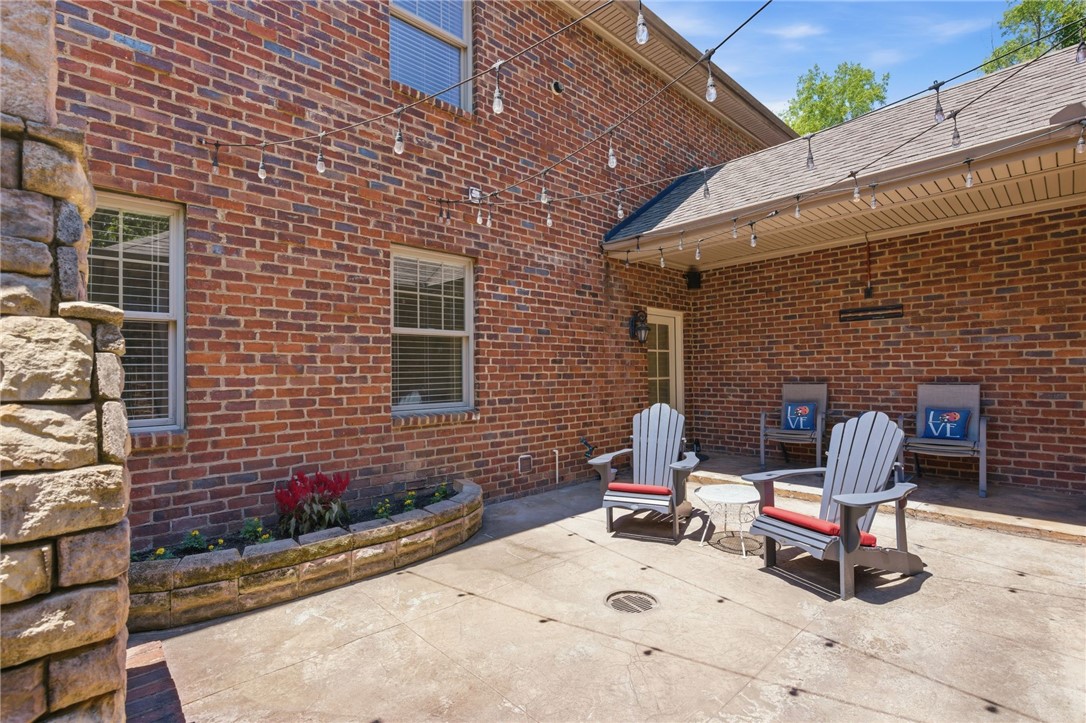 1336 GATEWOOD DRIVE