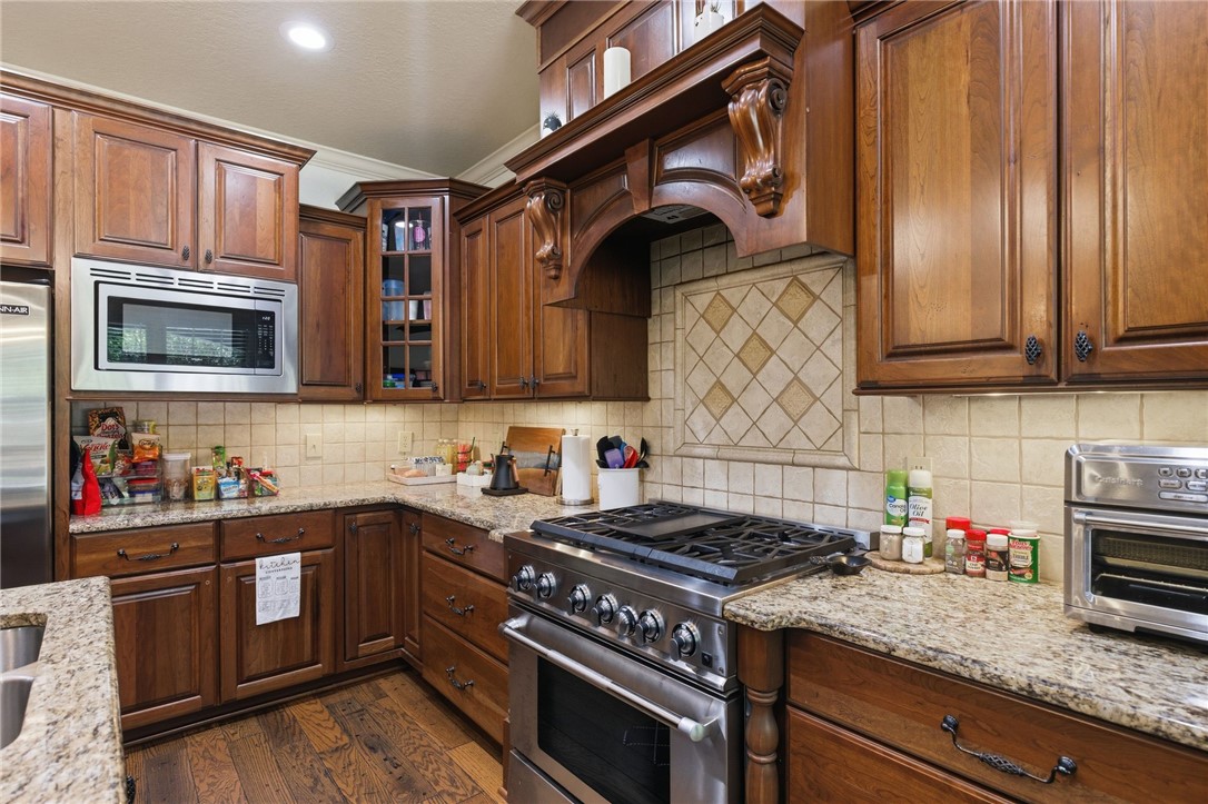 1336 GATEWOOD DRIVE