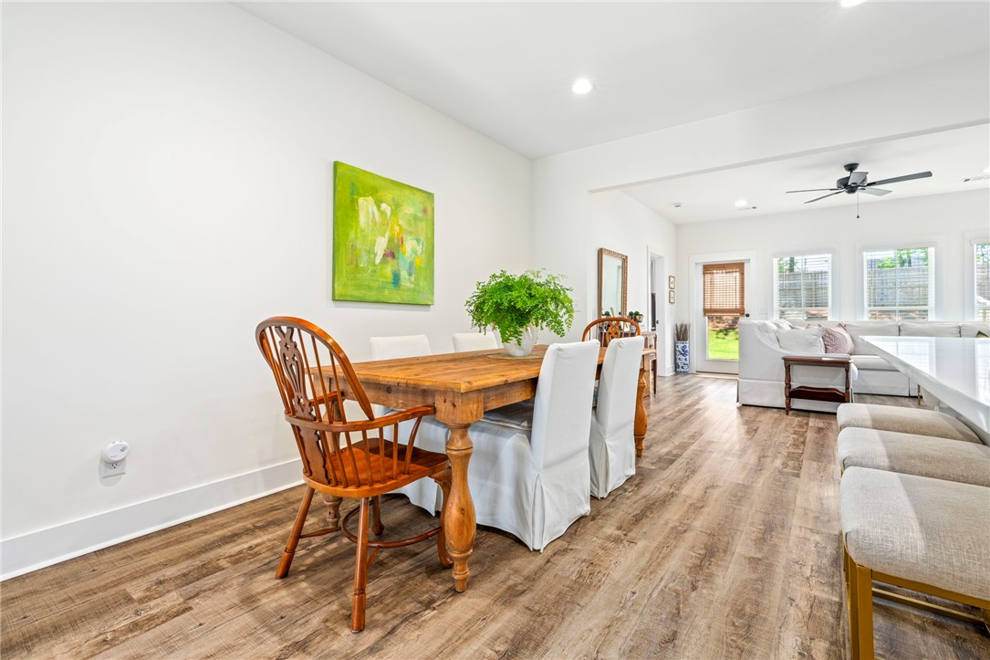 1186 WOODLAND CIRCLE