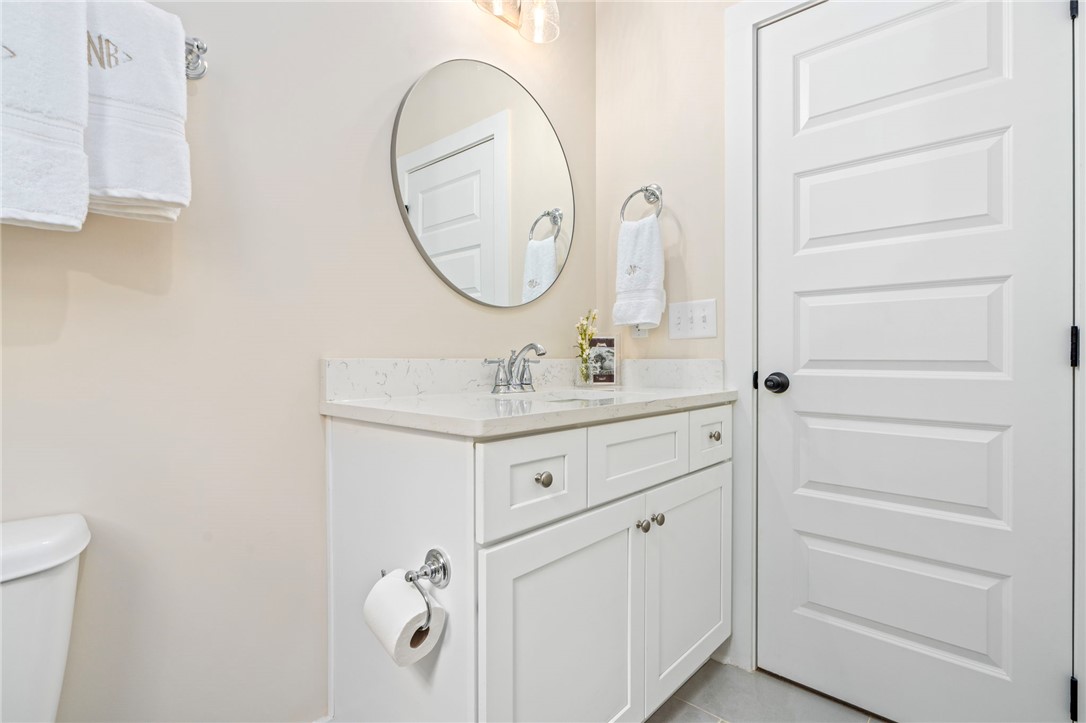 1186 WOODLAND CIRCLE