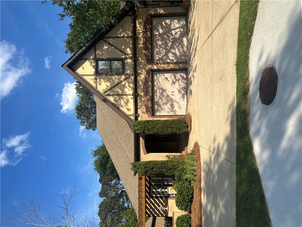 2281 BARKLEY CREST LANE