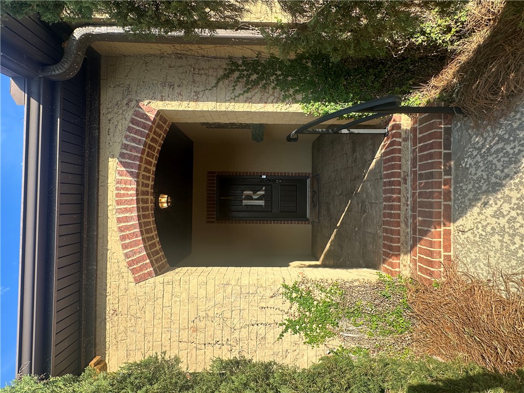 2281 BARKLEY CREST LANE