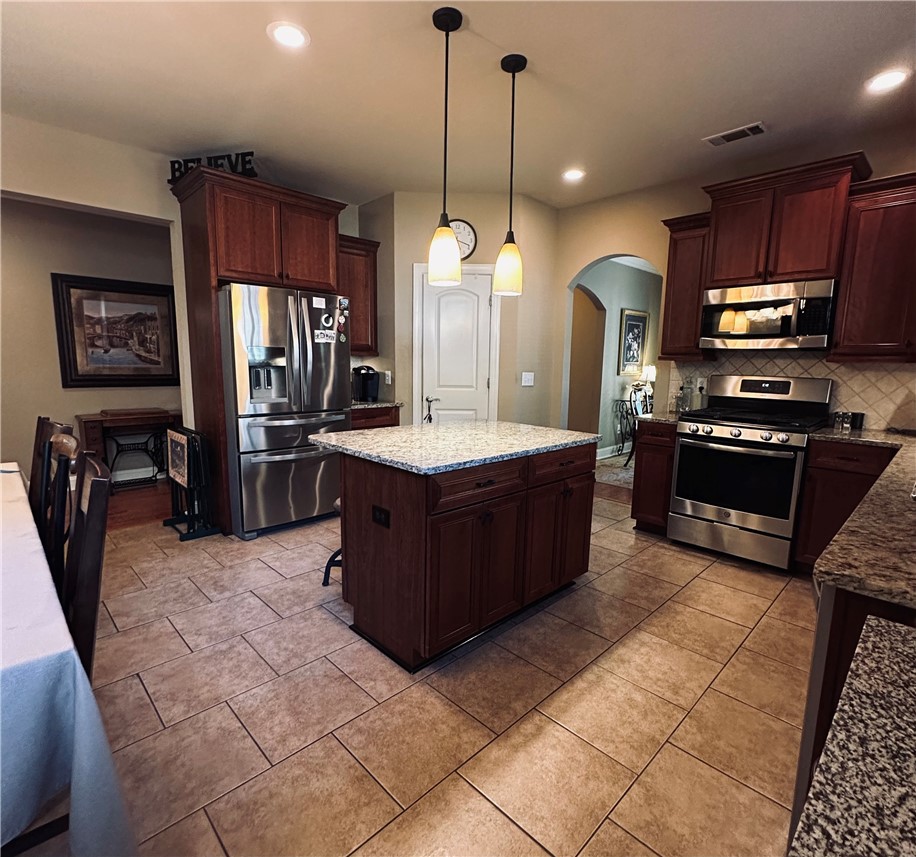 2281 BARKLEY CREST LANE