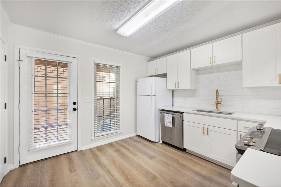 141 COX STREET 1