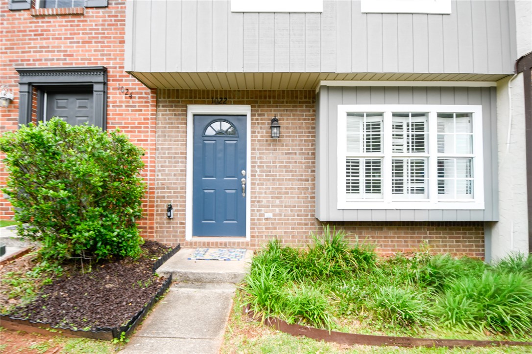 1022 CHINOOK STREET