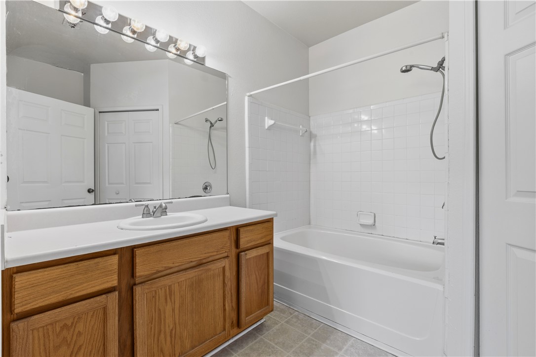 447 W LONGLEAF DRIVE 1001