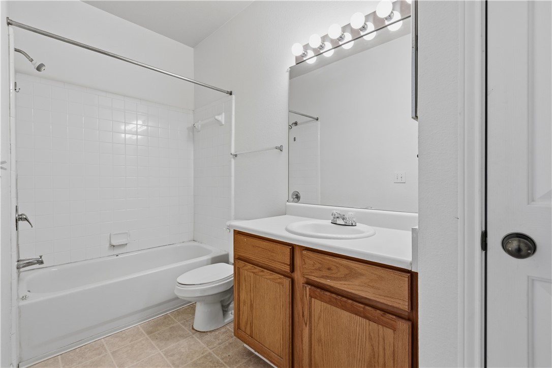 447 W LONGLEAF DRIVE 1001