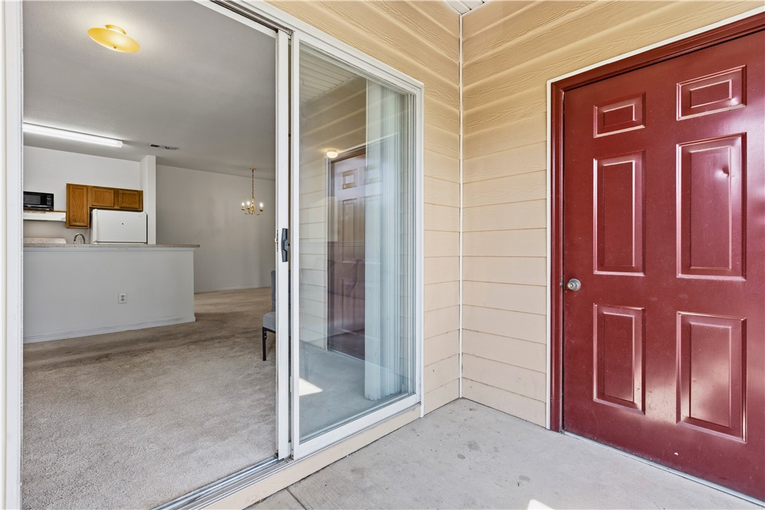 447 W LONGLEAF DRIVE 1001