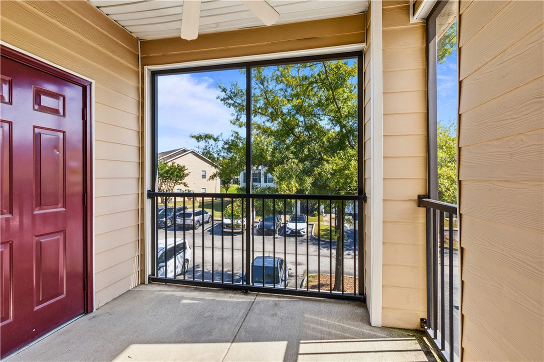 447 W LONGLEAF DRIVE 1001