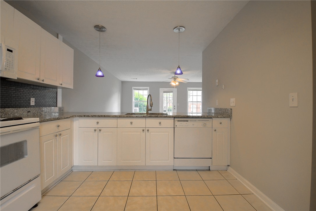 1477 N DONAHUE DRIVE 1706
