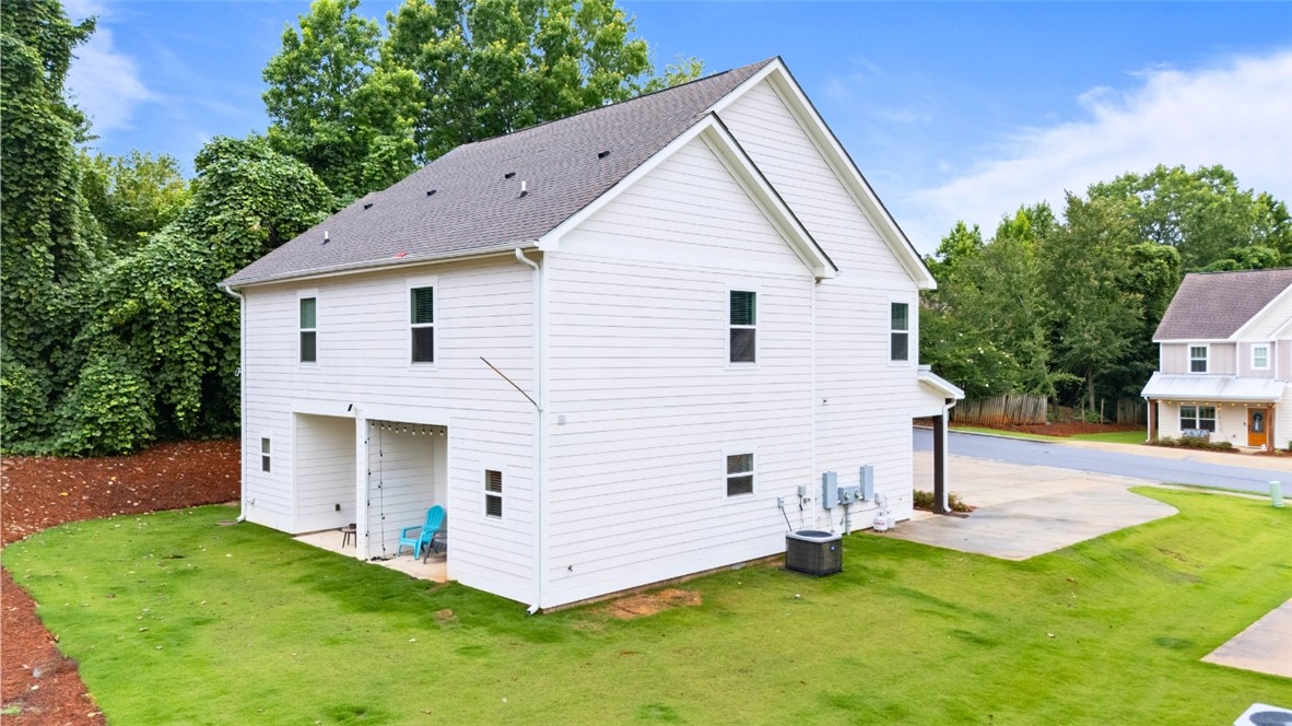 416 JACK HAMPTON DRIVE