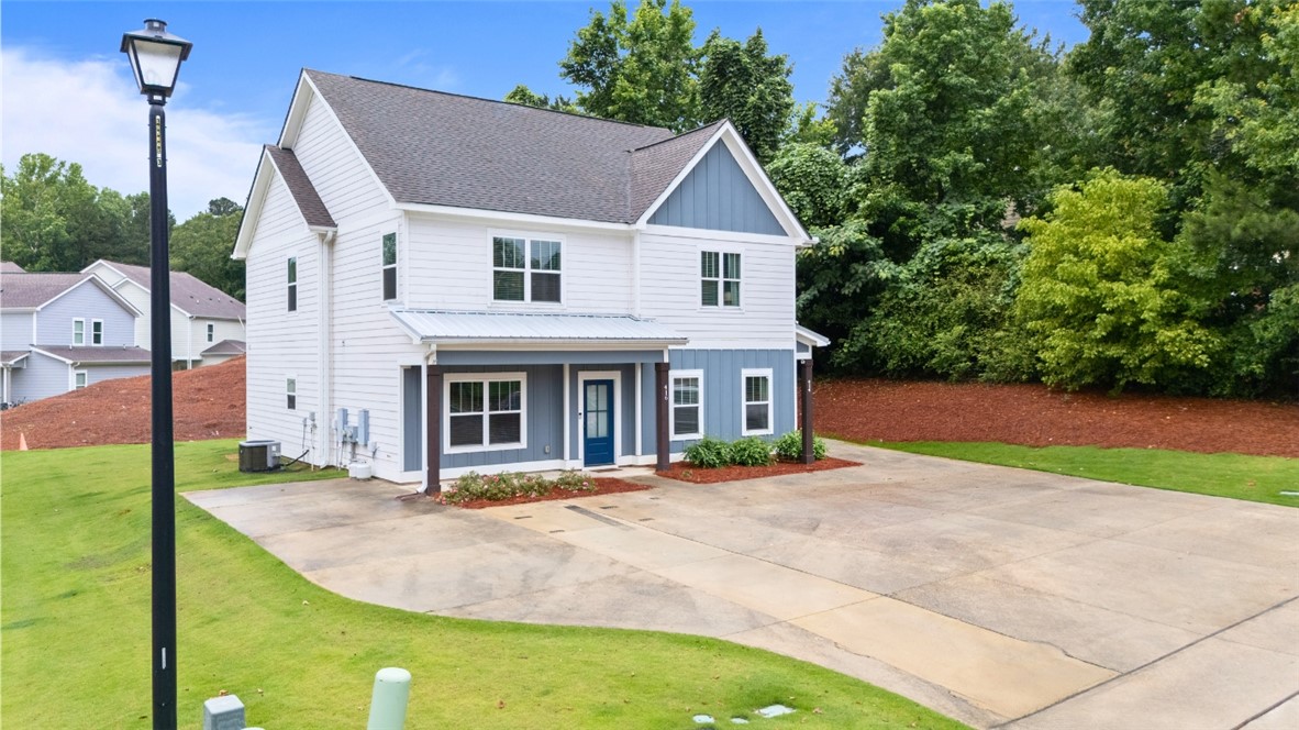 416 JACK HAMPTON DRIVE