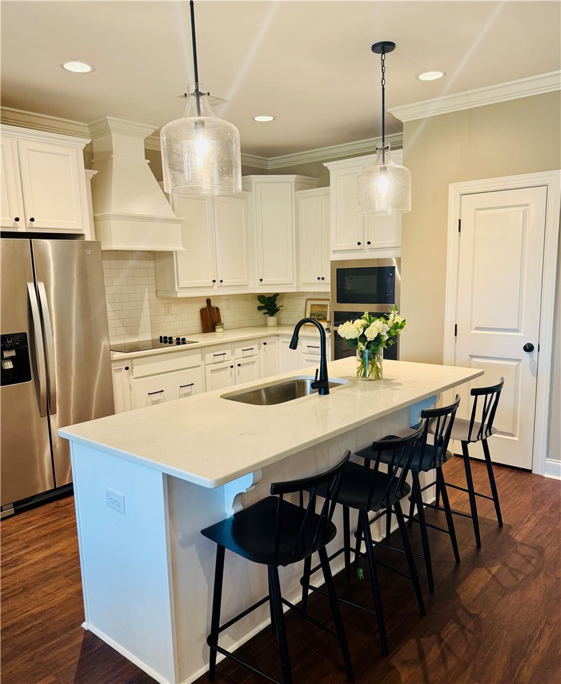 144 VINEYARD COURT