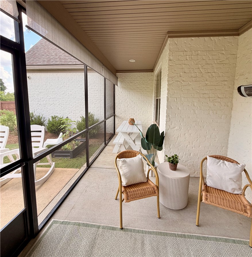 144 VINEYARD COURT