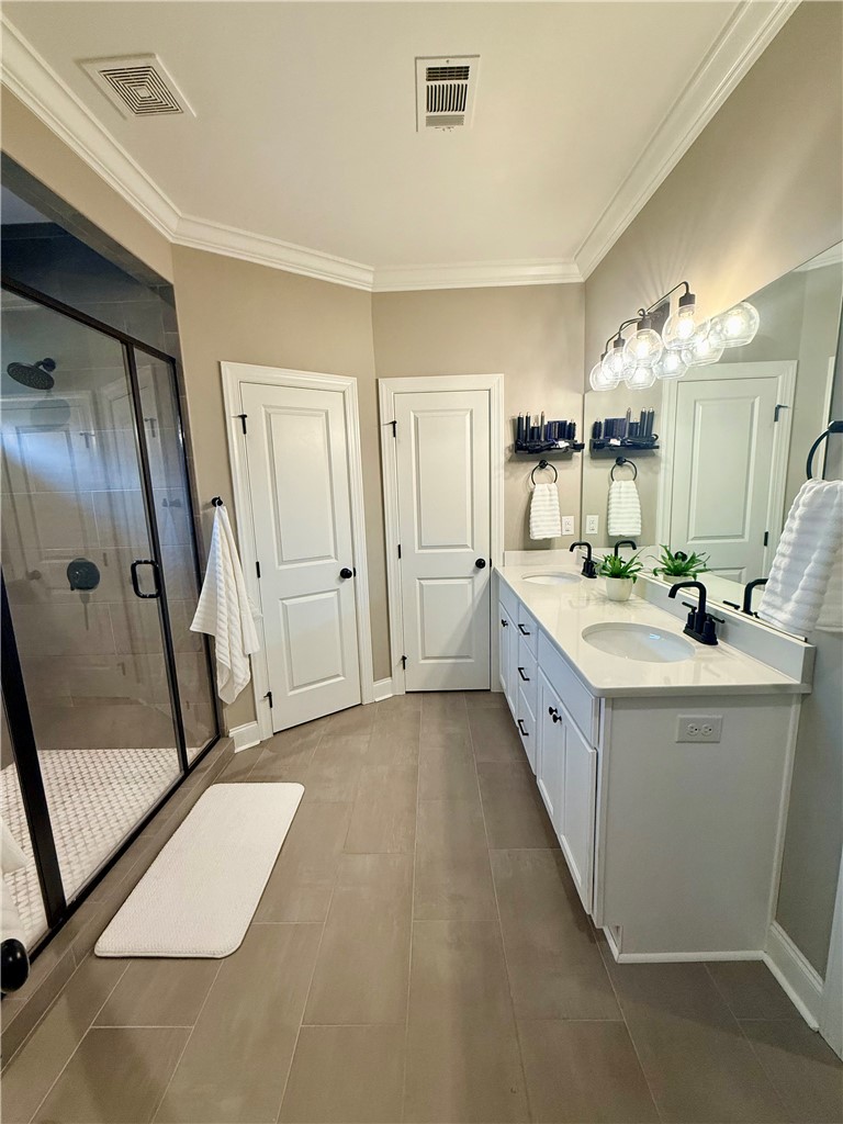 144 VINEYARD COURT