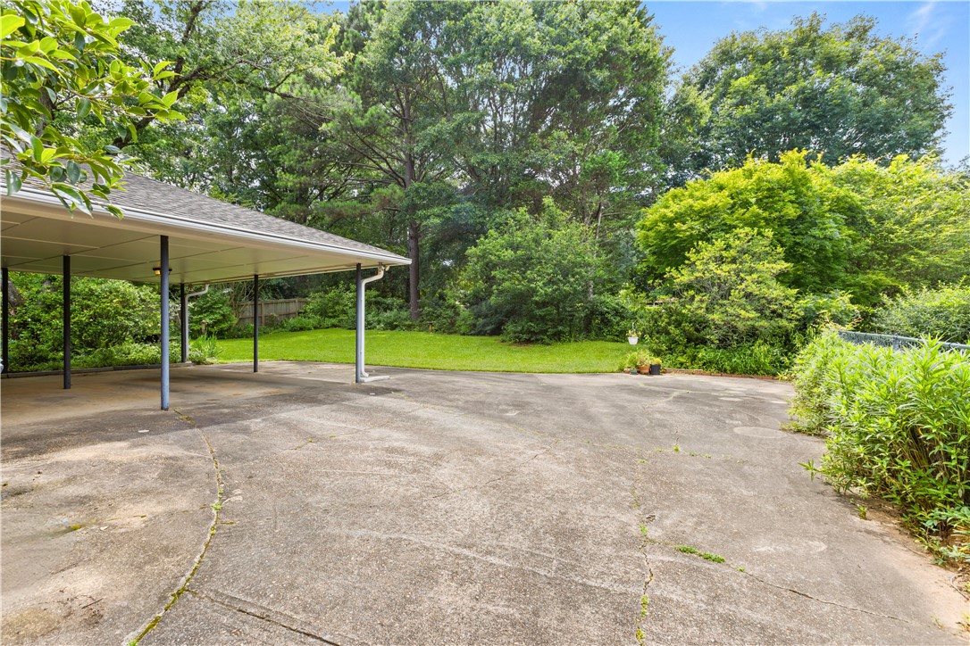 317 WINDSOR DRIVE