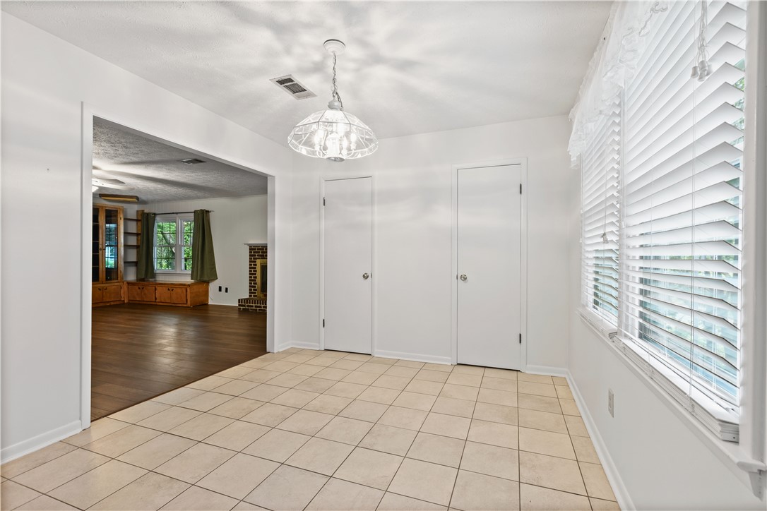 317 WINDSOR DRIVE