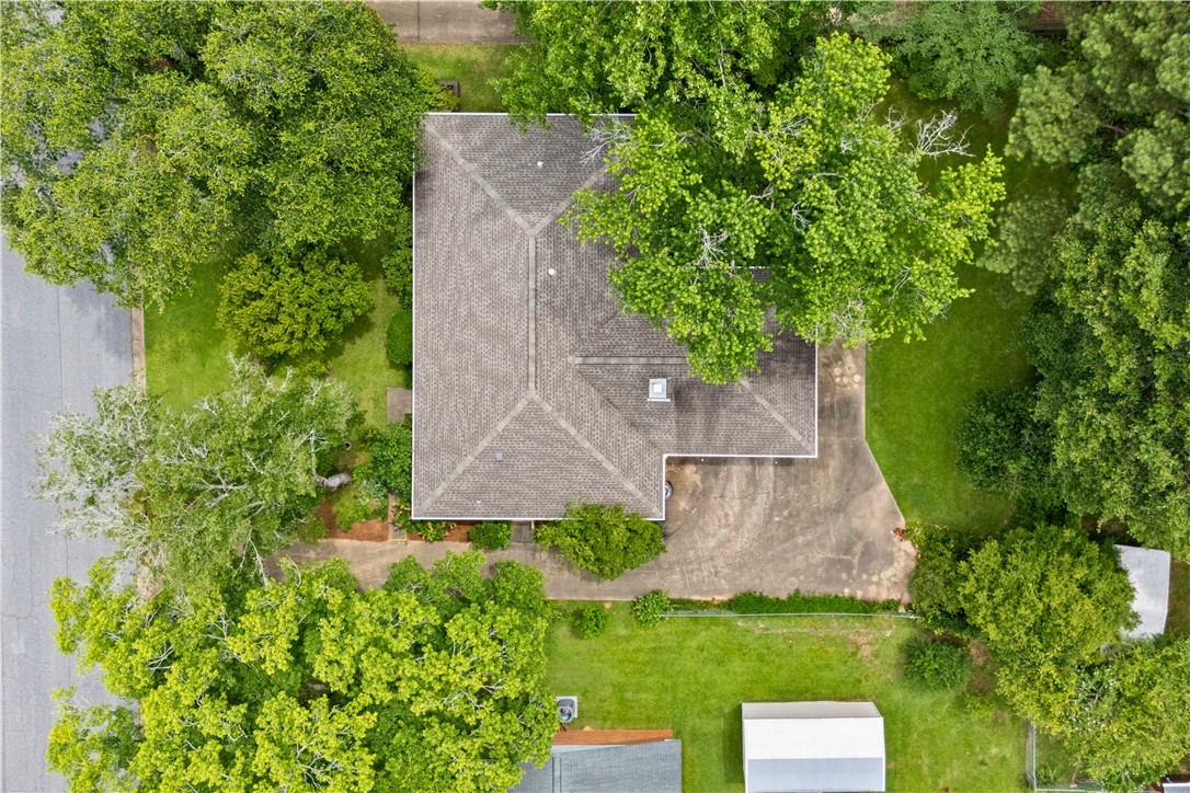 317 WINDSOR DRIVE