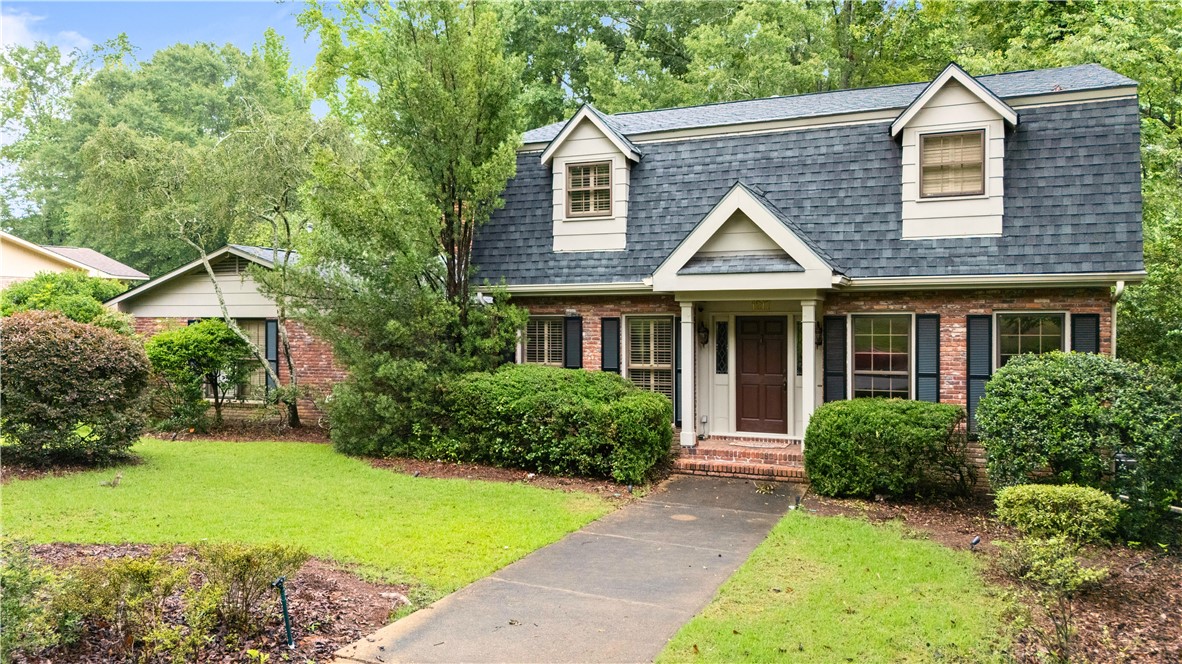 1217 FERNDALE DRIVE