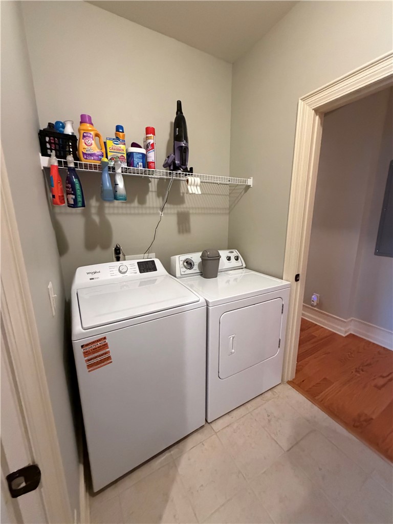 48 STONEVIEW SUMMIT COURT