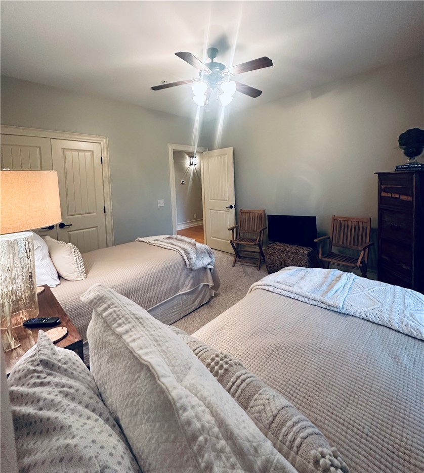 48 STONEVIEW SUMMIT COURT