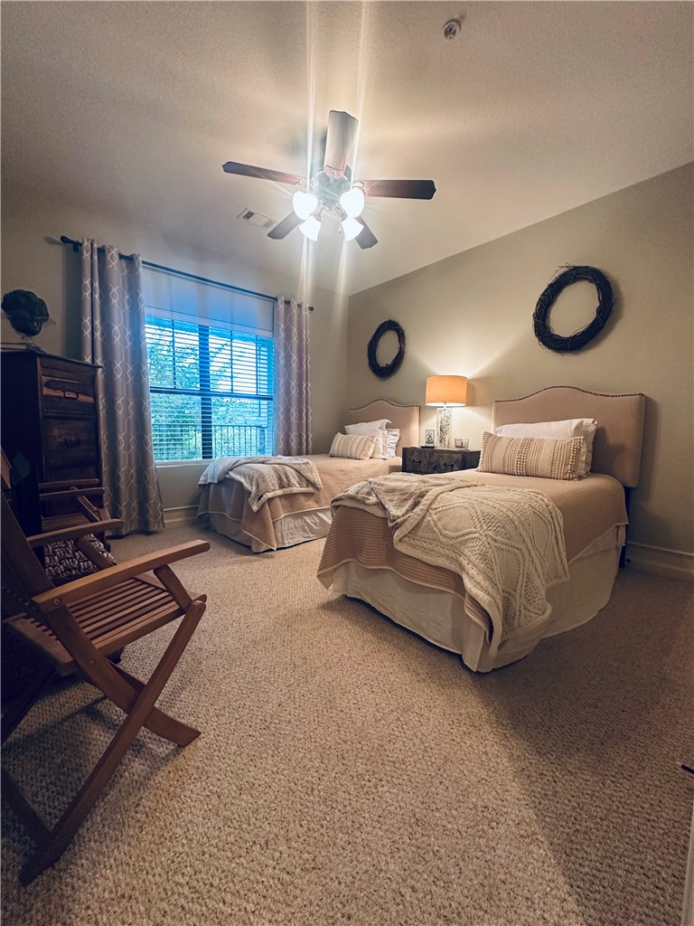 48 STONEVIEW SUMMIT COURT