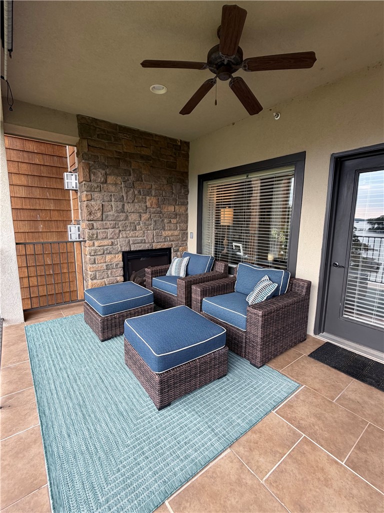 48 STONEVIEW SUMMIT COURT