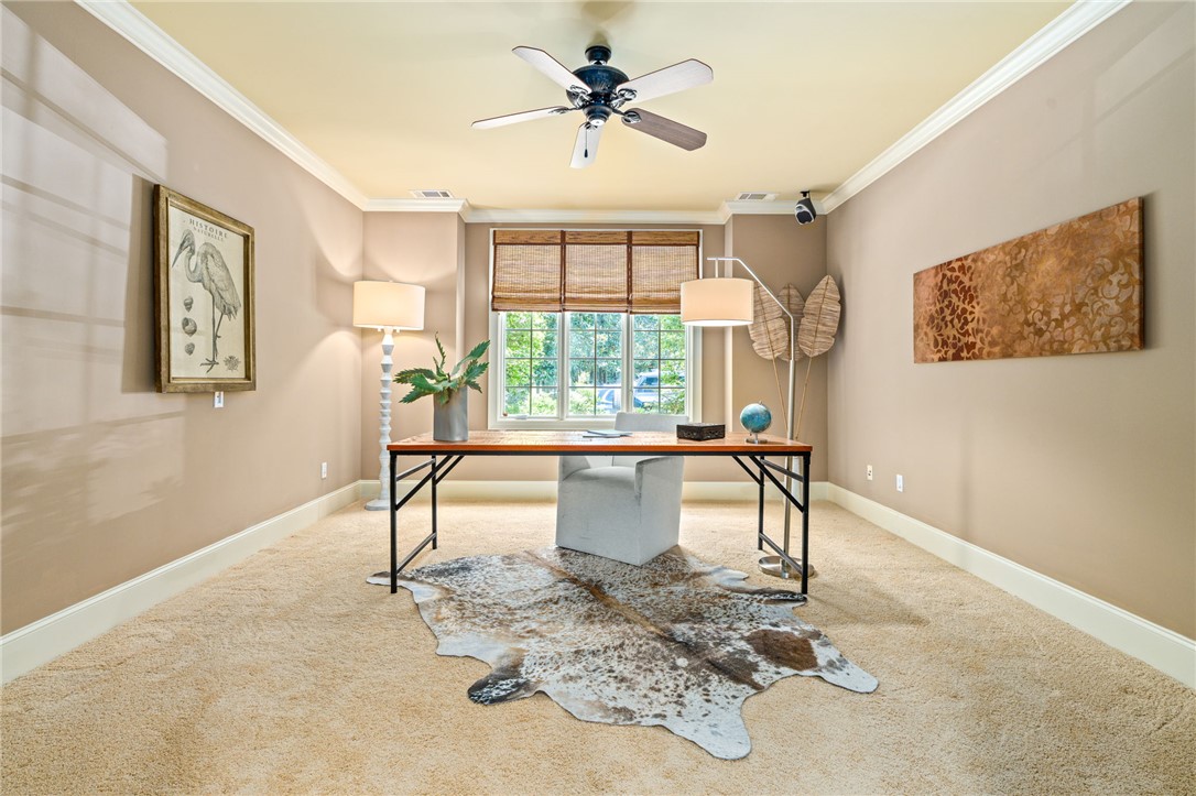 1843 FAIRWAY DRIVE