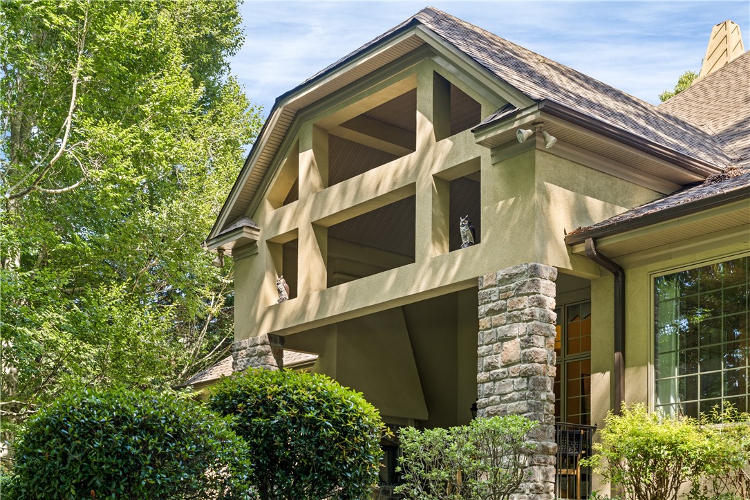 1843 FAIRWAY DRIVE