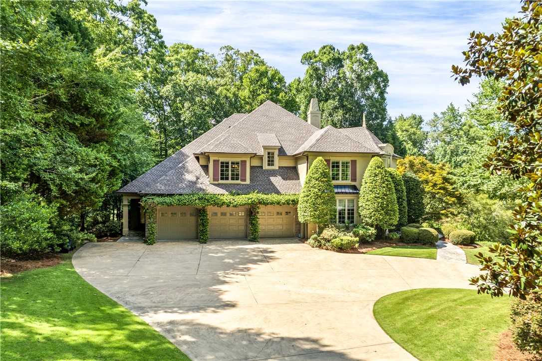 1843 FAIRWAY DRIVE
