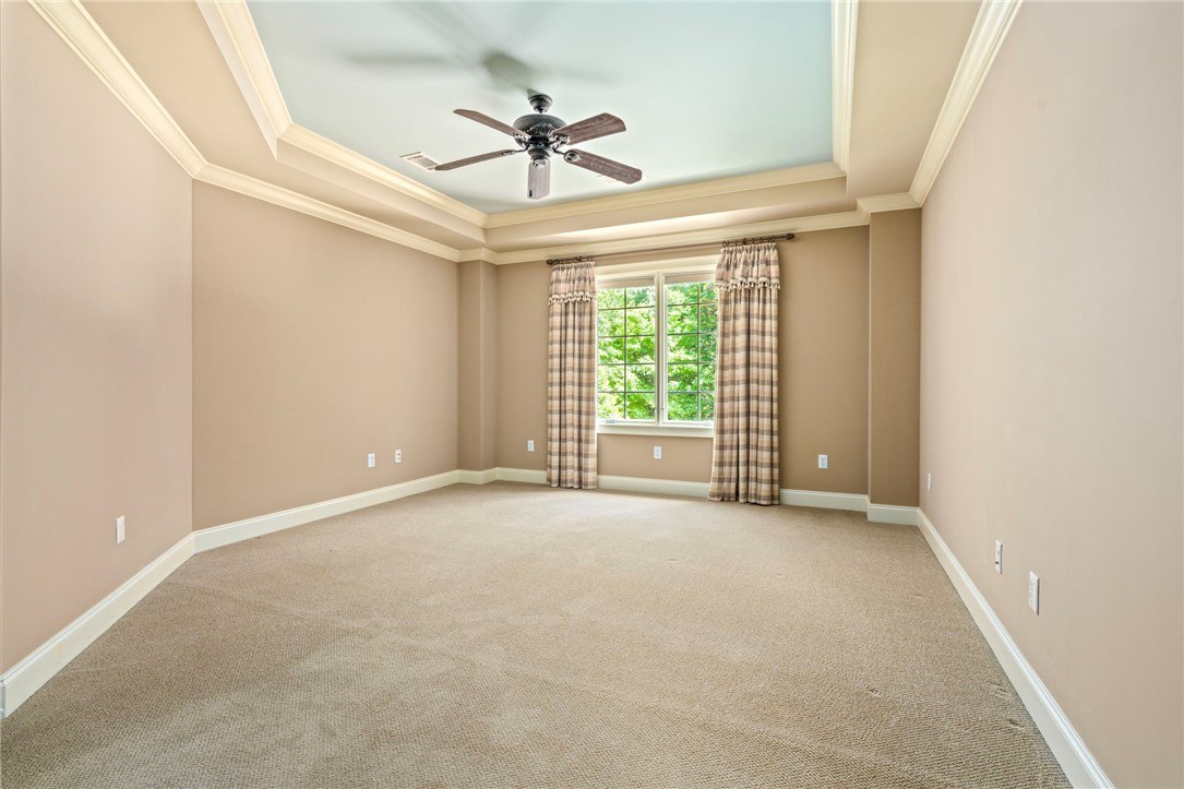 1843 FAIRWAY DRIVE