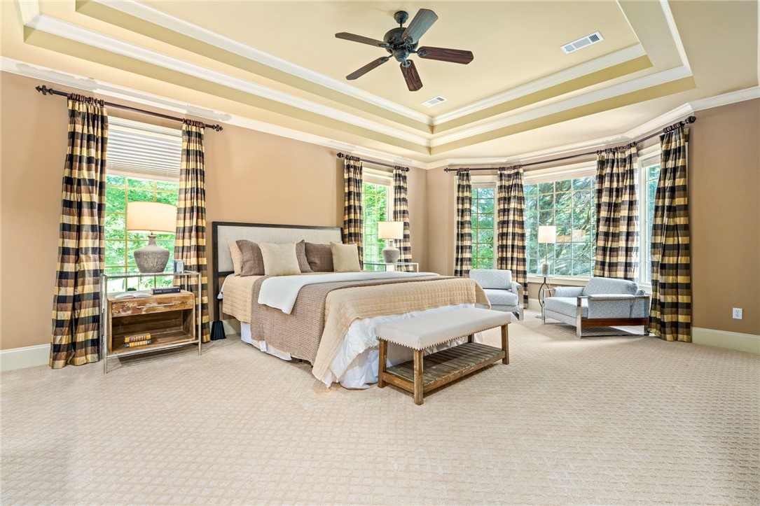 1843 FAIRWAY DRIVE