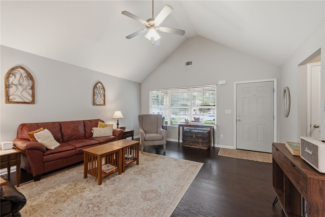 2717 BRITTANY LANE