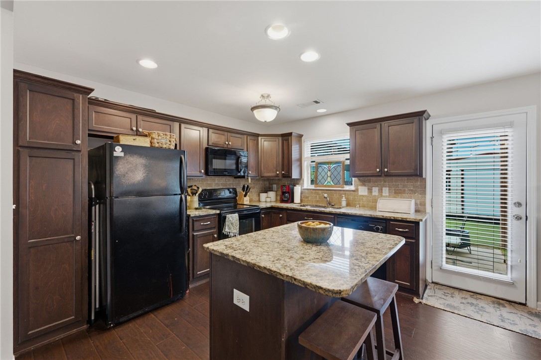 2717 BRITTANY LANE