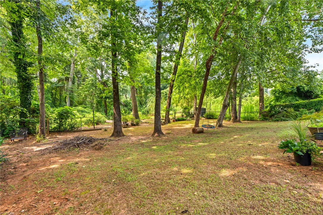 110 N CEDARBROOK DRIVE