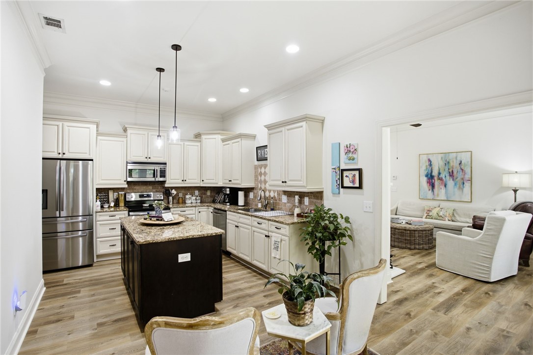 2658 SOPHIA COURT