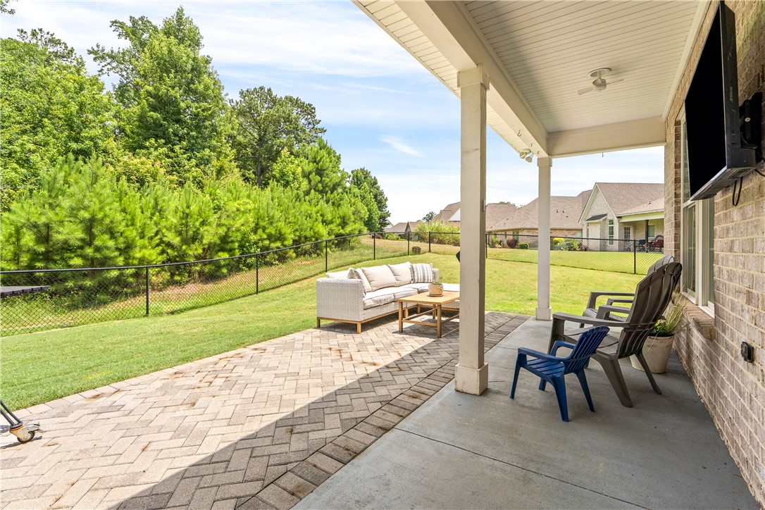 1732 OVERHILL COURT