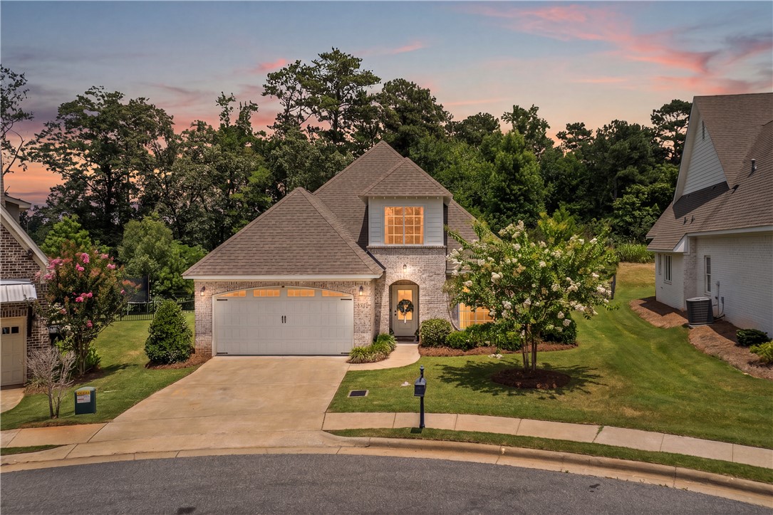 1732 OVERHILL COURT